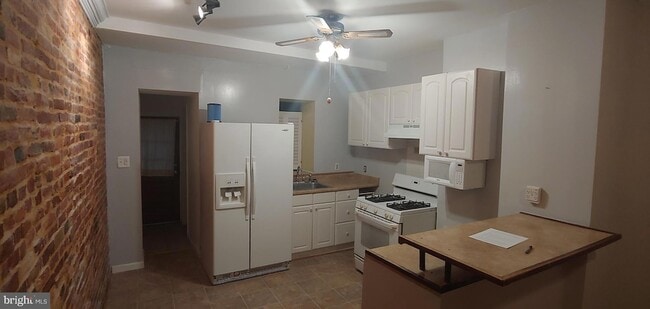 Building Photo - 411 Gittings St