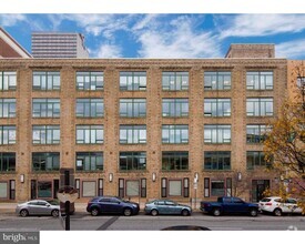 Building Photo - 2114-2130 Arch St