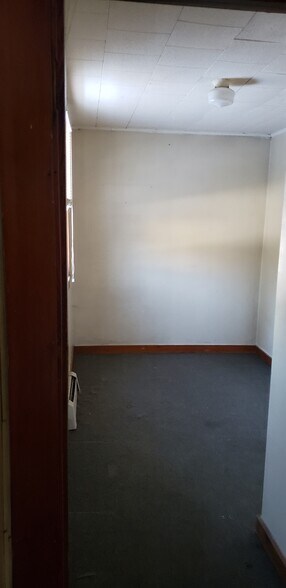 Building Photo - 1791 Riverside Dr