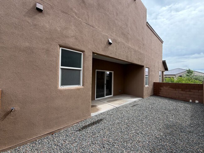 Building Photo - 3 Bedroom New Build Town Home in Mesa Del Sol Near Netflix Studios!
