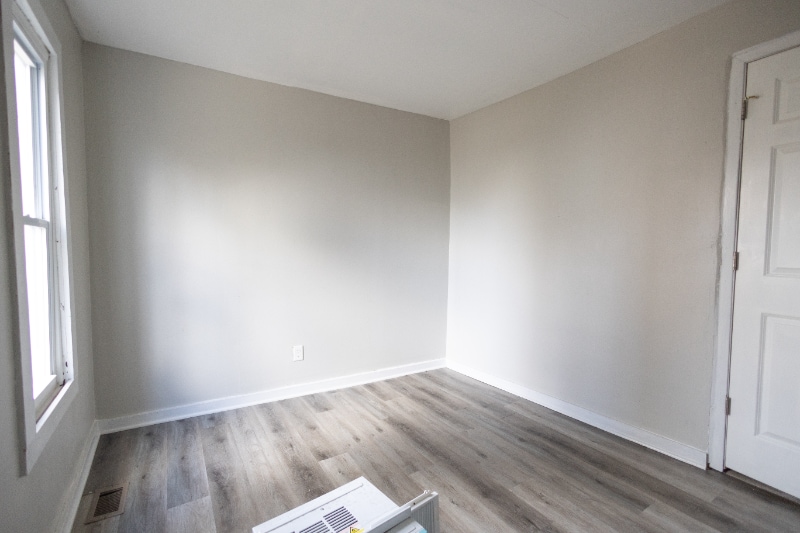 Building Photo - 2028 Lexington Ave