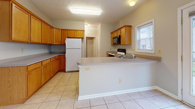 Building Photo - 3735 Lochdale Terrace