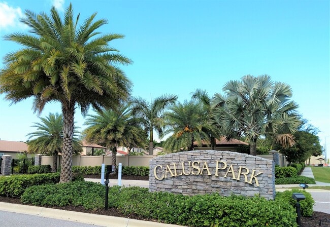 Building Photo - Unfurnished Annual Rental - Lovely 3 Bedroom Home in Calusa Park. Nicely upgraded and Pet Friendly