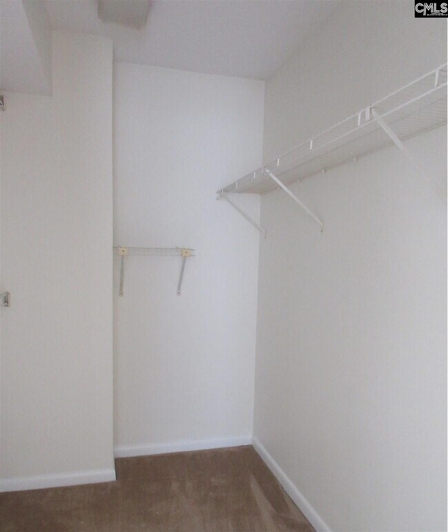 Building Photo - 1600 Park Cir