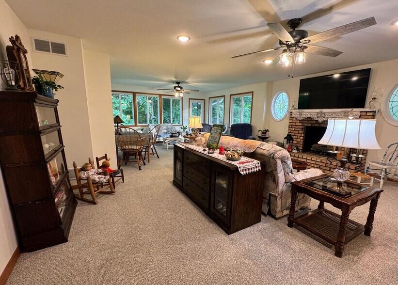 Building Photo - 56500 Penn Rd