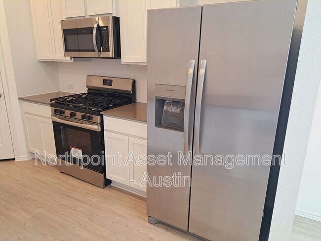 Building Photo - 2544 Four Waters Lp