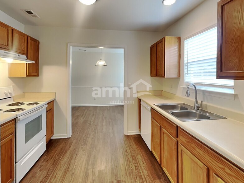 Building Photo - 4509 Canipe Dr