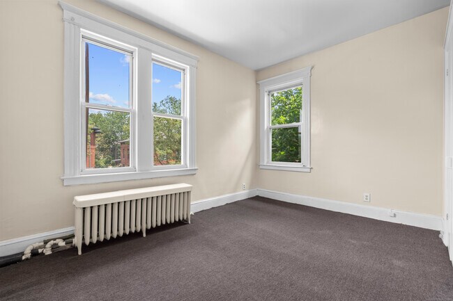 Building Photo - 29 Belden St