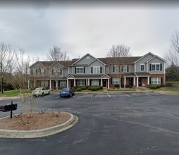 Building Photo - Beautiful 3 story townhome in Charlotte, NC
