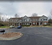 Building Photo - Beautiful 3 story townhome in Charlotte, NC