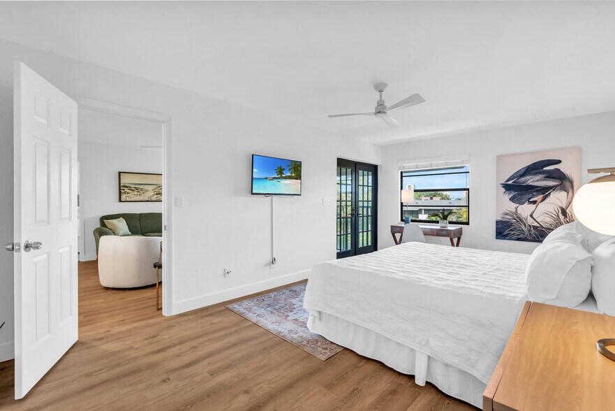 Building Photo - 600 Neapolitan Way