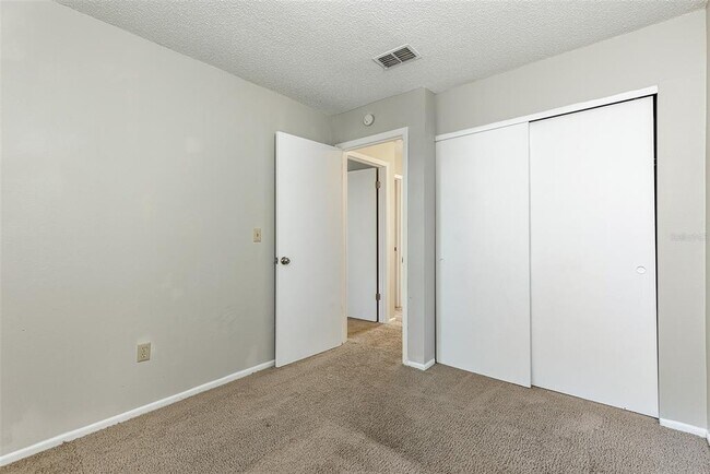 Building Photo - 2517 E Stanley Matthew Cir
