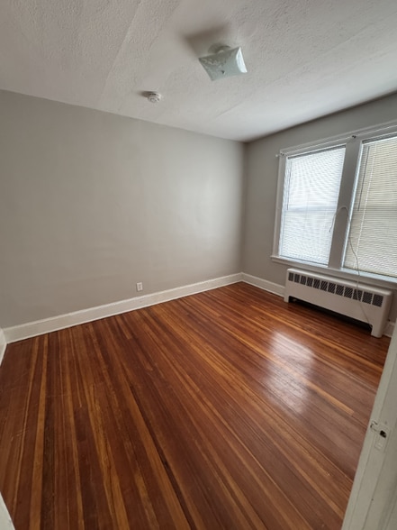 Building Photo - 15 Dover St