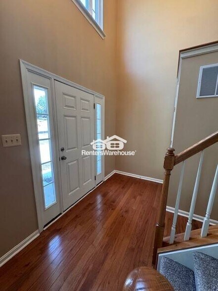 Building Photo - 3993 Dana Ave