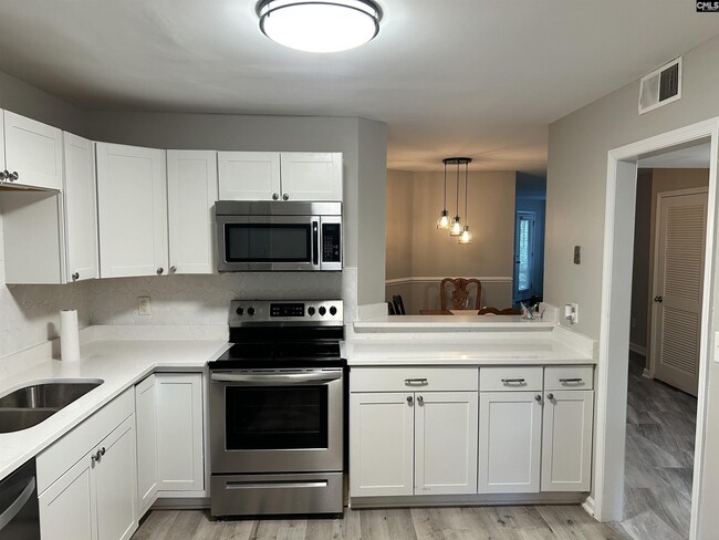 Building Photo - 1850 Atlantic Dr