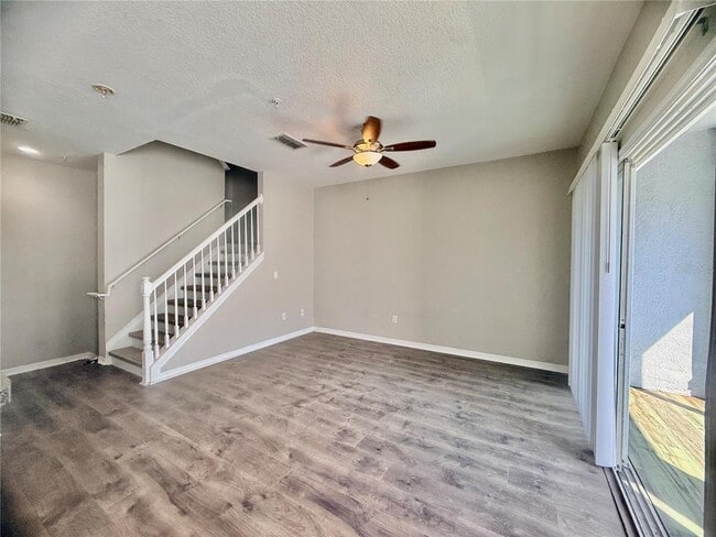 Building Photo - 2424 Grand Central Pkwy