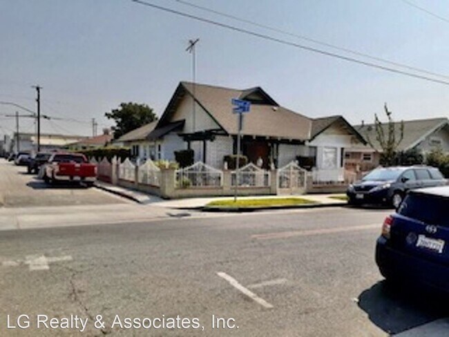 Primary Photo - 3 br, 2 bath House - 6248 Bissell St