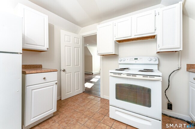 Building Photo - 59 Franklin Ave