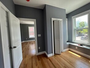 Building Photo - 339 Cambridge St