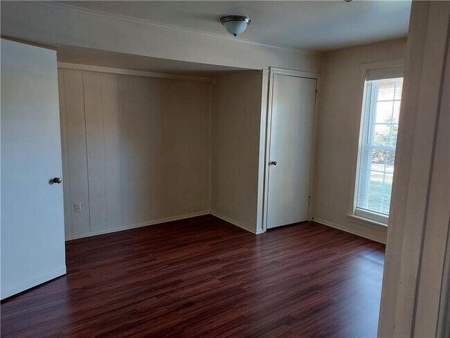 Building Photo - 460 Abbeyville Rd