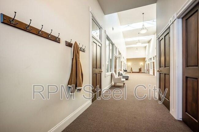 Building Photo - 226-228 S Union Ave