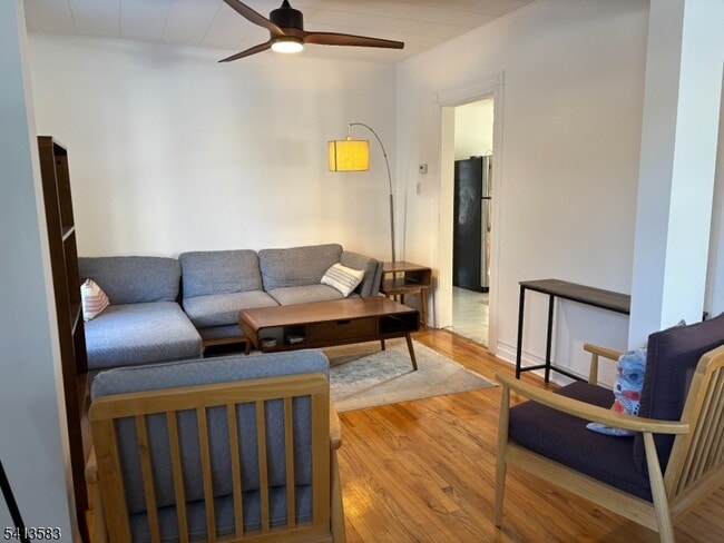 Building Photo - 32 Pitt St