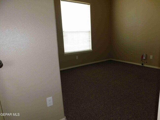 Building Photo - 14628 Rockbridge