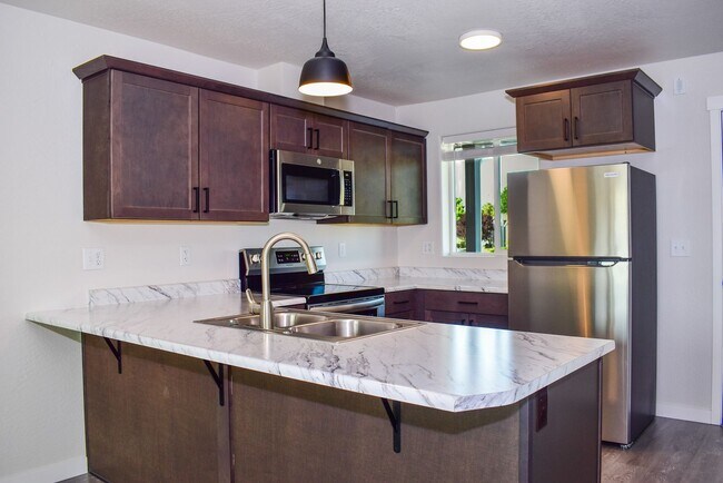 Building Photo - 1993 Sky Park Dr