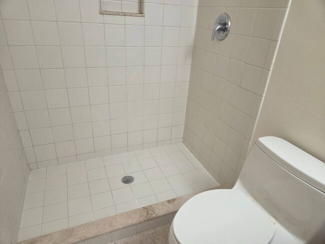 Building Photo - 4718 Leucadendra Dr
