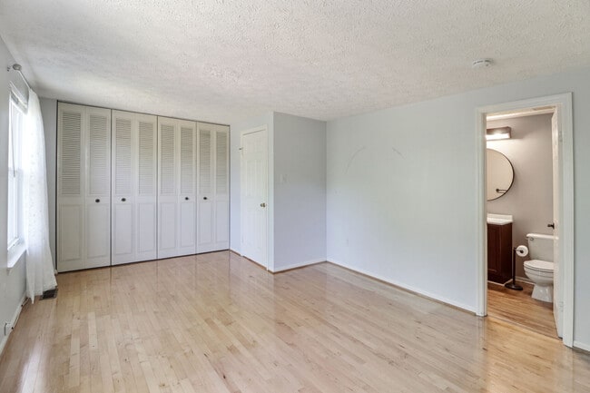 Building Photo - 514 White Surf Terrace