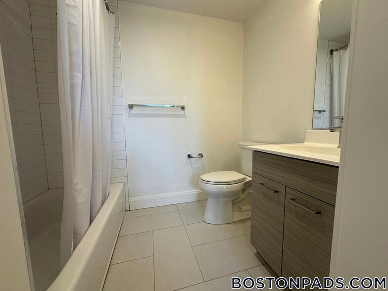 Building Photo - 40 Malvern St