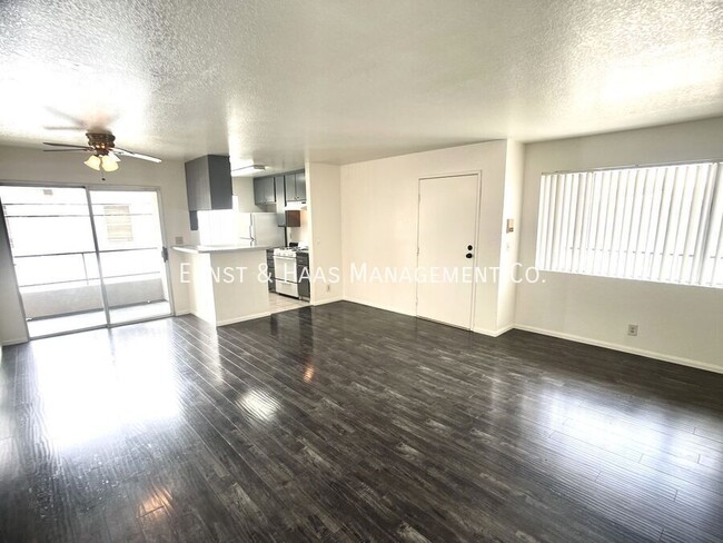 Building Photo - Lovely 2 Bedroom 2 Bath Condo Styled Apart...