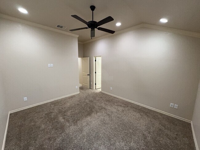 Building Photo - 5508 Settlers Ct