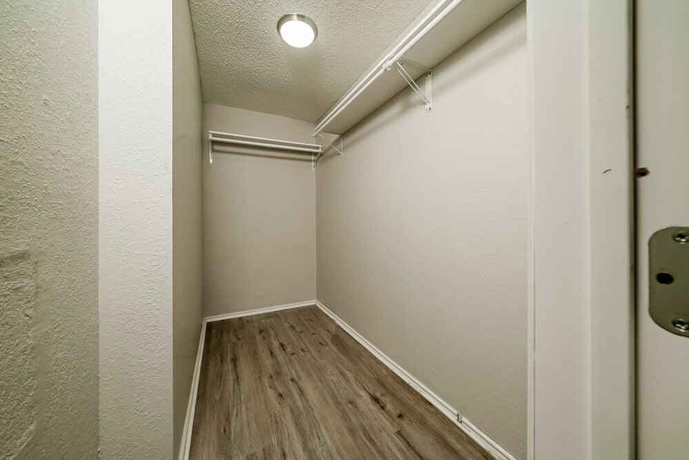 Building Photo - 1307 Jasmine Dr