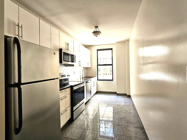 Floorplan - 664 West 163rd Street