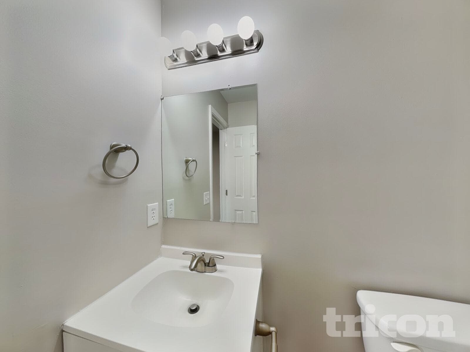 Building Photo - 5745 Henderson Oaks Dr