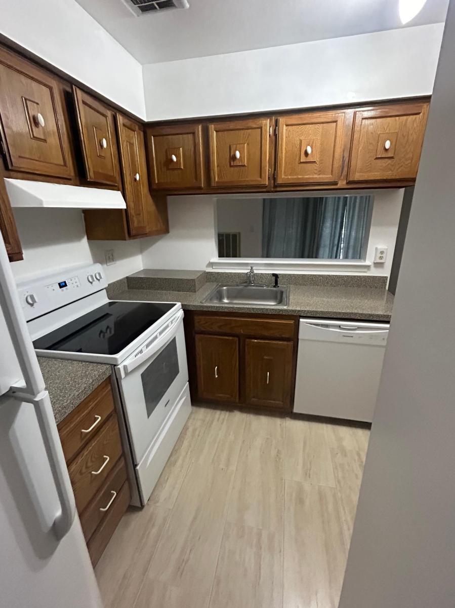 Building Photo - 43 Richard Ct