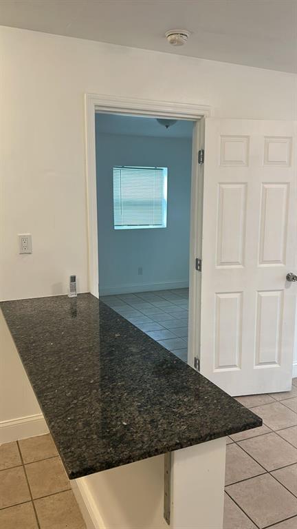 Building Photo - 1140 SW 30th St