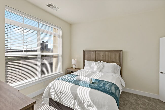 Building Photo - 2321 Mill Rd