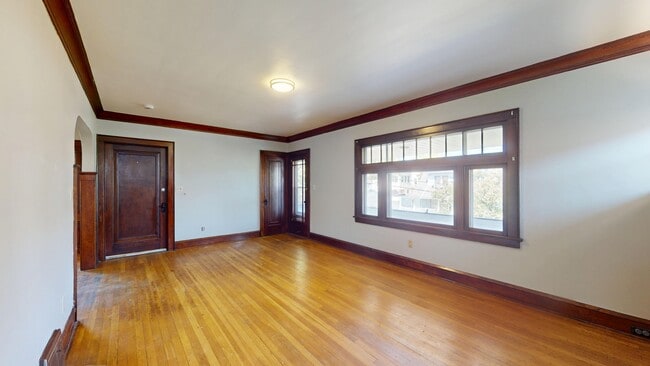 Building Photo - 4003 Behrwald Ave