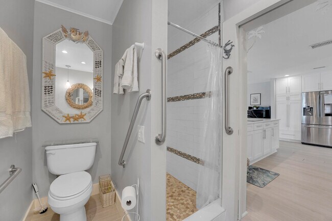 Building Photo - 1708 Sunset Isle Rd