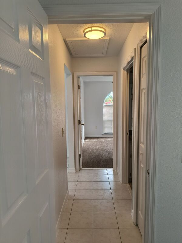 Building Photo - 754 Del Prado Dr