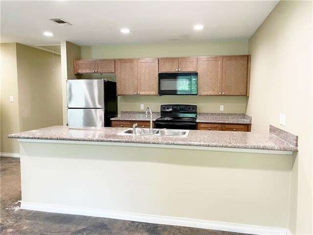 Building Photo - 72194 Formosa Dr