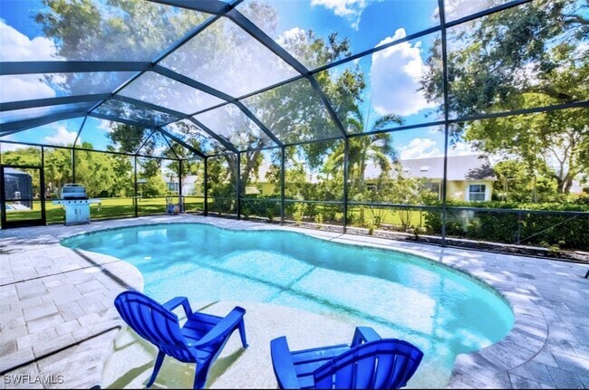 Primary Photo - 2541 SW 13th Ave
