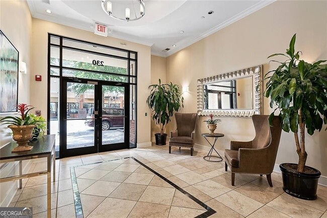 Building Photo - 230 E Ponce de Leon Ave