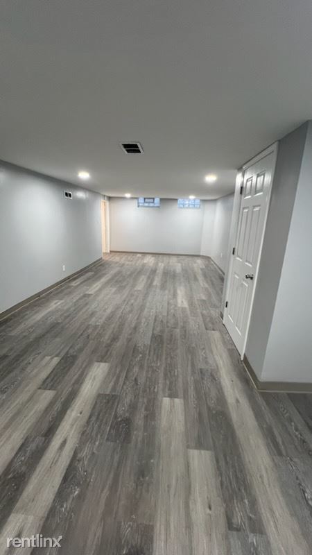 Building Photo - 3 br, 1.5 bath House - 23070 Scotia Rd