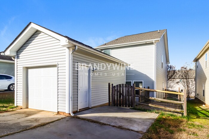 Building Photo - 11511 McDunkeld Dr