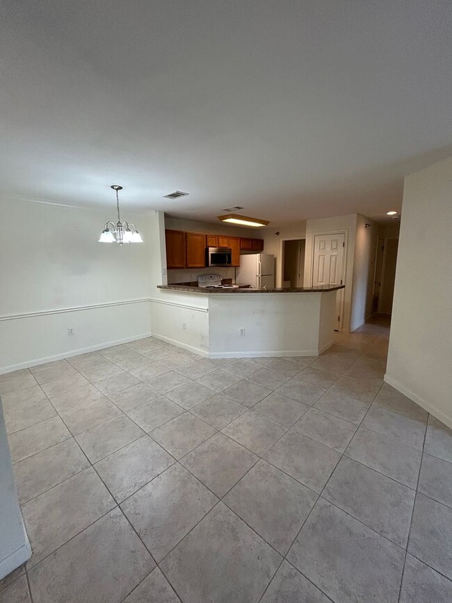 Building Photo - Medical Center Condo!