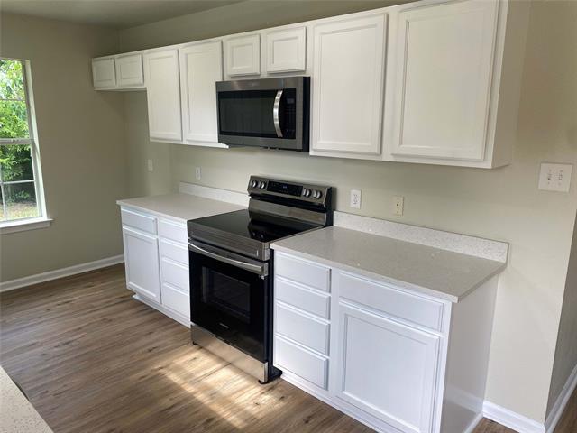 Building Photo - 213 S 3rd St