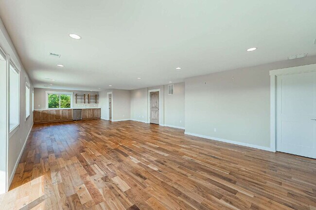Building Photo - Captivating Rental Home perched above the ...